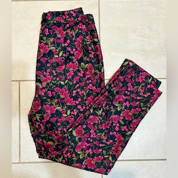 En Saison - Embroidered Pants - Picture 1 of 8